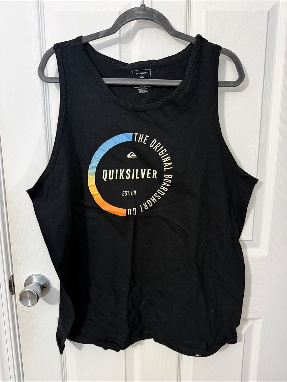 Quiksilver Black Tank Top with Blue-to-Orange Crescent Graphic